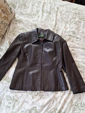 Danier Women's Brown Leather Zip-Front Jacket
